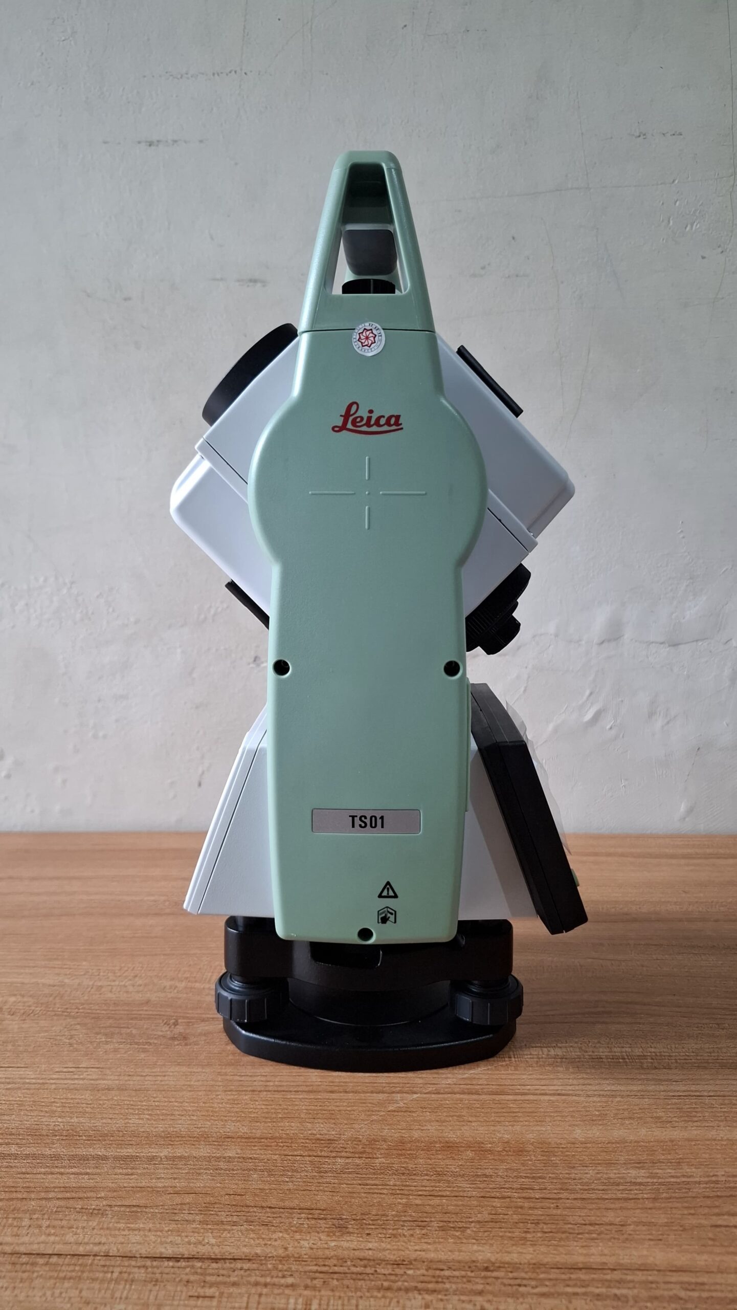 Total Station Leica TS01